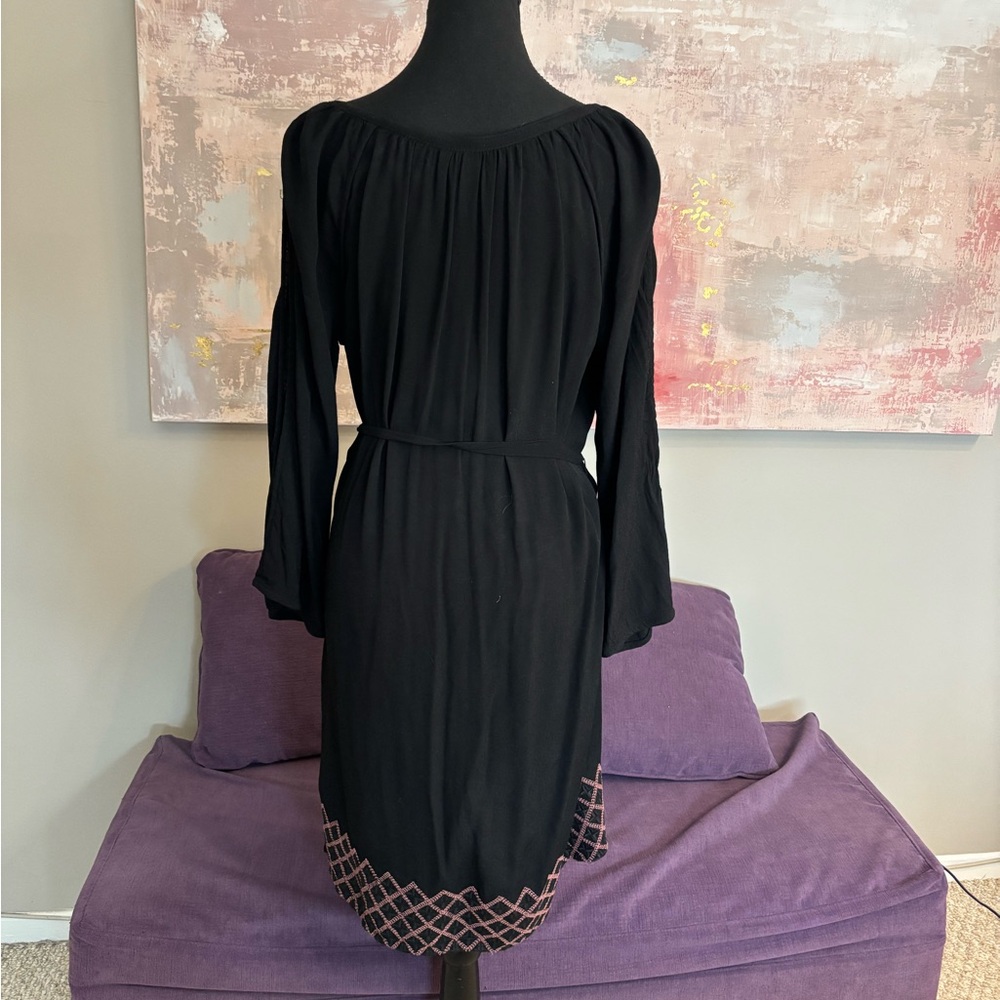 Hatley Black Bishop Sleeve Mid Length Dress w/Pink Detail Size M - Picture 7 of 9